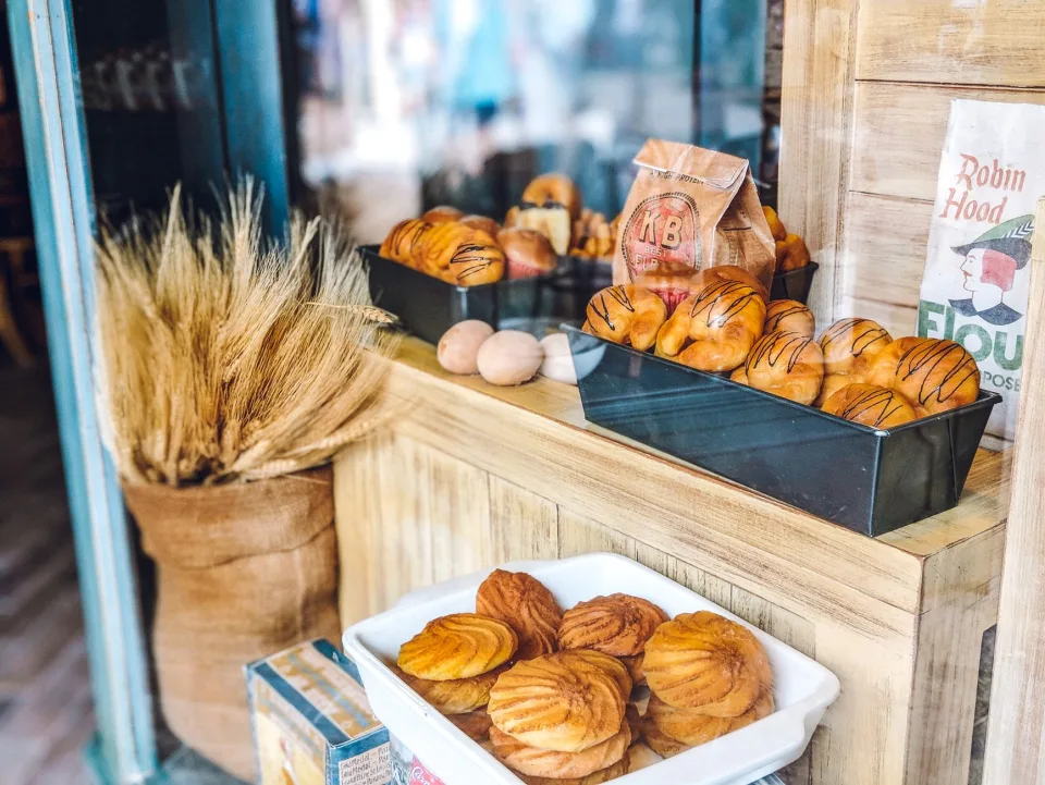Khay bánh mới ra lò tại Trần Thị Nên